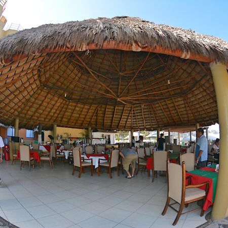 Hotel Marina Puerto Dorado - Todo Incluido マンサニージョ エクステリア 写真