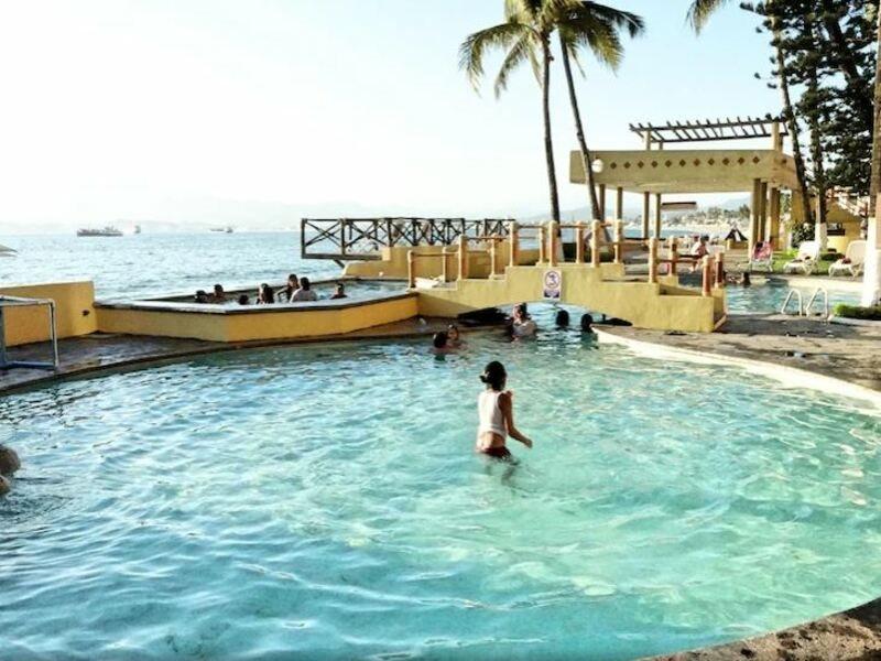 Hotel Marina Puerto Dorado - Todo Incluido マンサニージョ エクステリア 写真