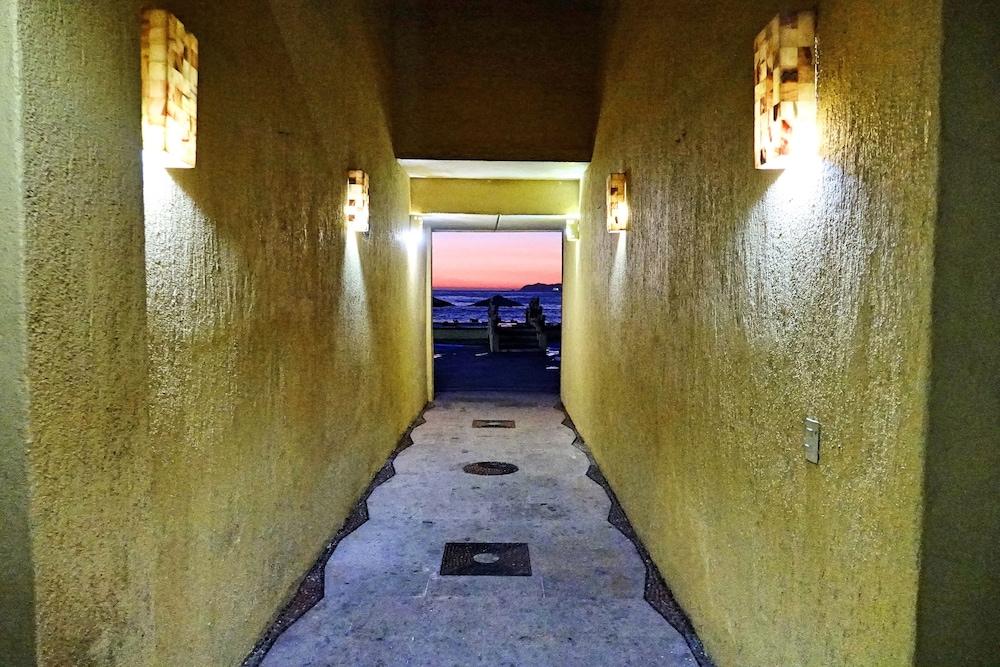 Hotel Marina Puerto Dorado - Todo Incluido マンサニージョ エクステリア 写真