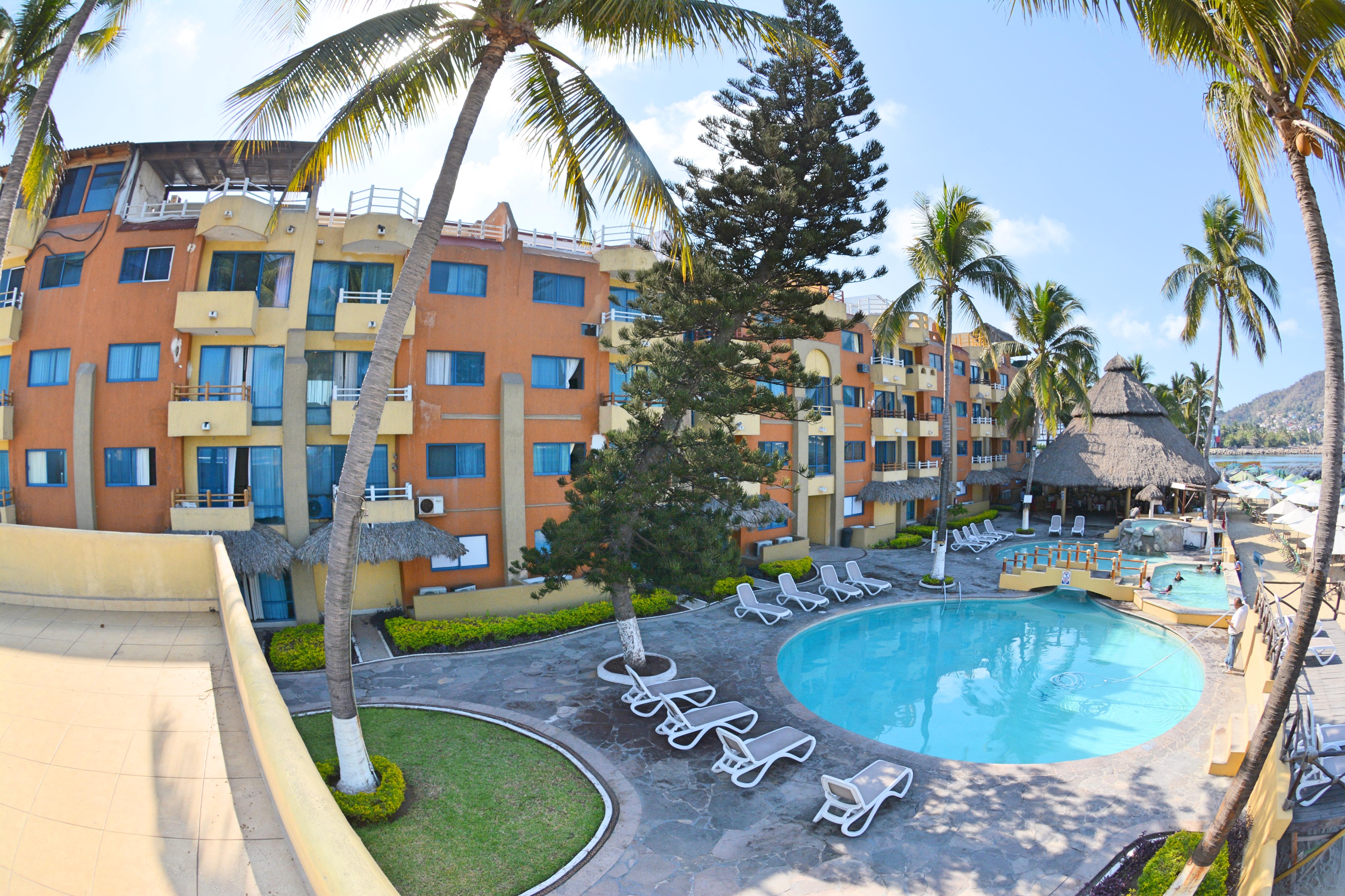 Hotel Marina Puerto Dorado - Todo Incluido マンサニージョ エクステリア 写真