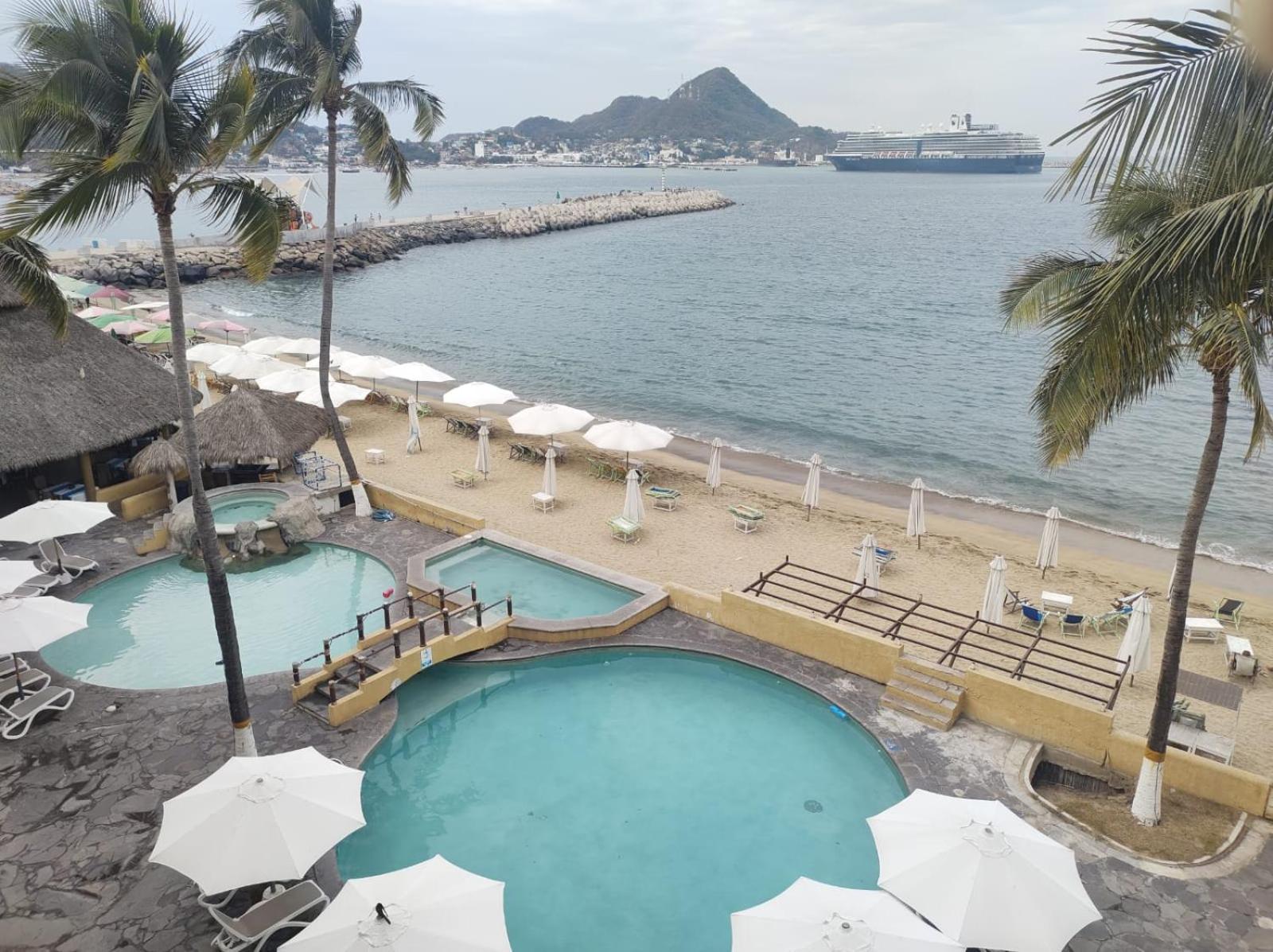 Hotel Marina Puerto Dorado - Todo Incluido マンサニージョ エクステリア 写真