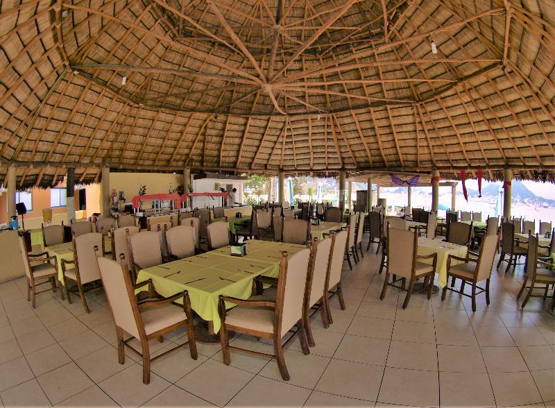 Hotel Marina Puerto Dorado - Todo Incluido マンサニージョ エクステリア 写真